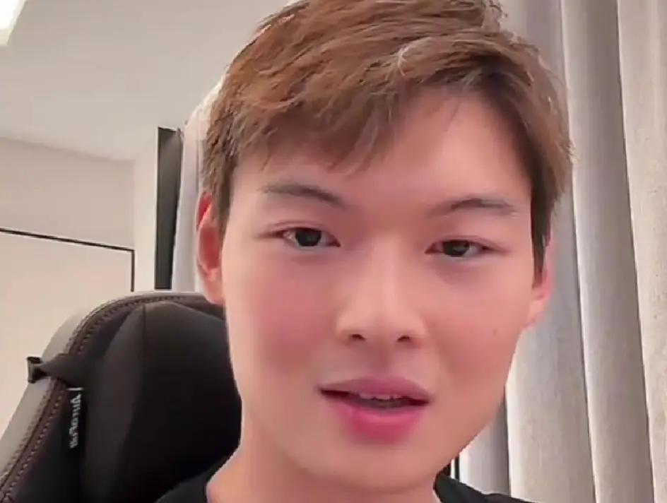 郑钦文知道输球后一定会有谩骂声,打趣目前功力尽失期待未来