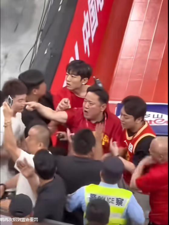 脸都不要了!世界杯头号罪人曝光!荷兰被绝平就是他害的!