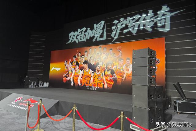 德约已在温网男单豪取105胜，追平费德勒并列公开赛时代第一