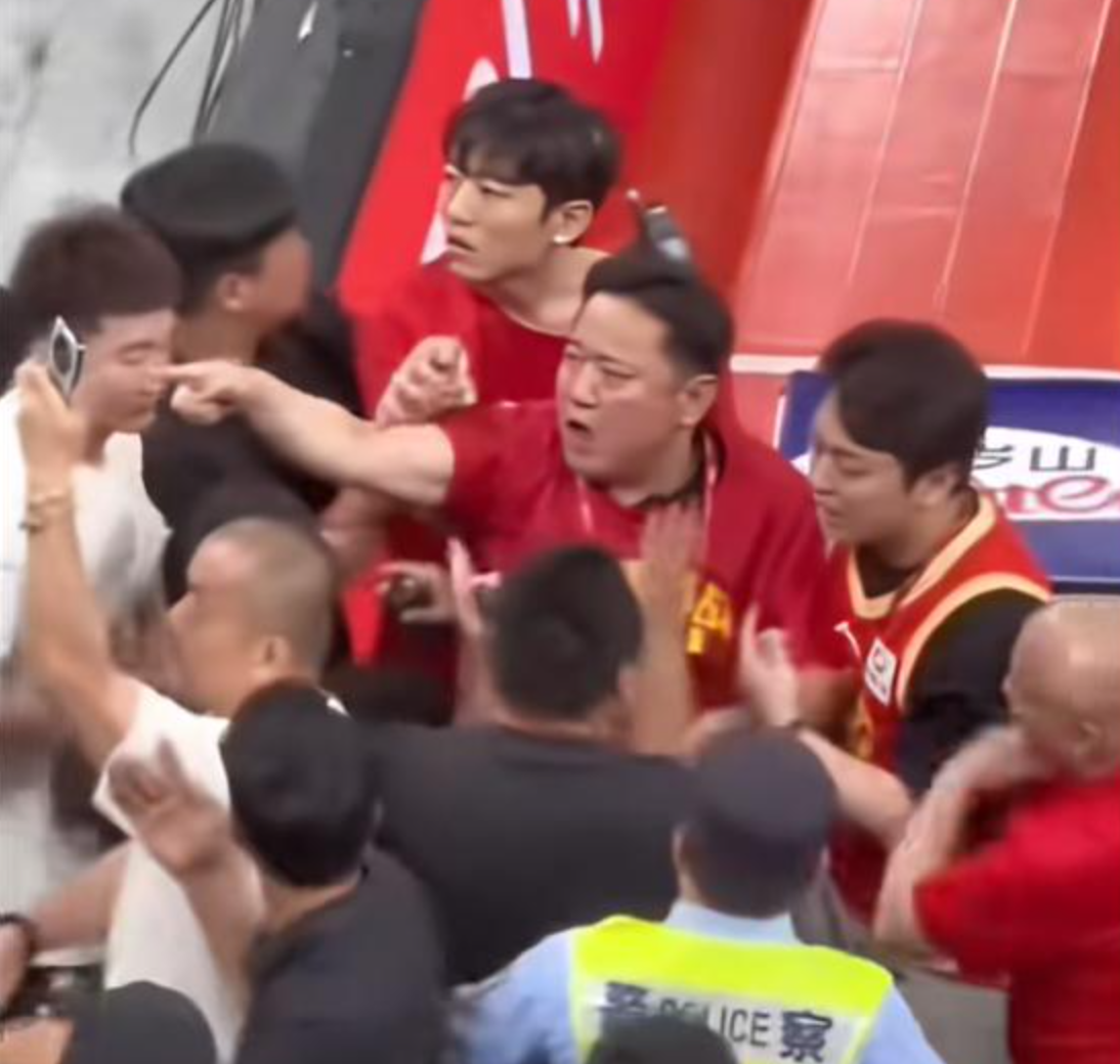 纽约出身邓恩盼尼克斯夺冠