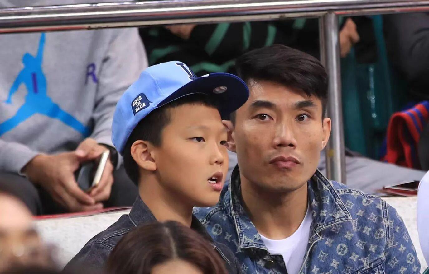 阿奴诺比将获斯凯奇个人签名球鞋