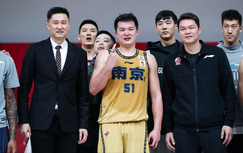 尼克斯球迷总决赛G5门票遭“取消” 马刺主场优先本地