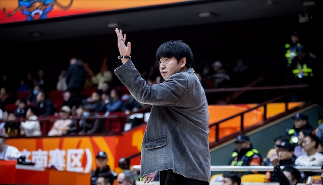 5年2.85亿美金！NBA最不受待见FMVP！绿军酝酿大交易