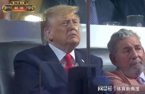 火箭两年合同签下签湖人后场大闸,他们并没有使用全额中产特例?