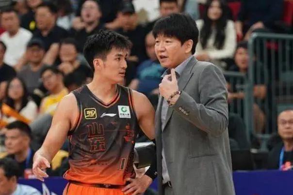 赛季结束！勇士要来真的了......