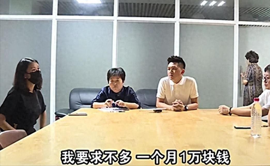 魔术师祝贺尼克斯夺冠盛赞旧将哈特