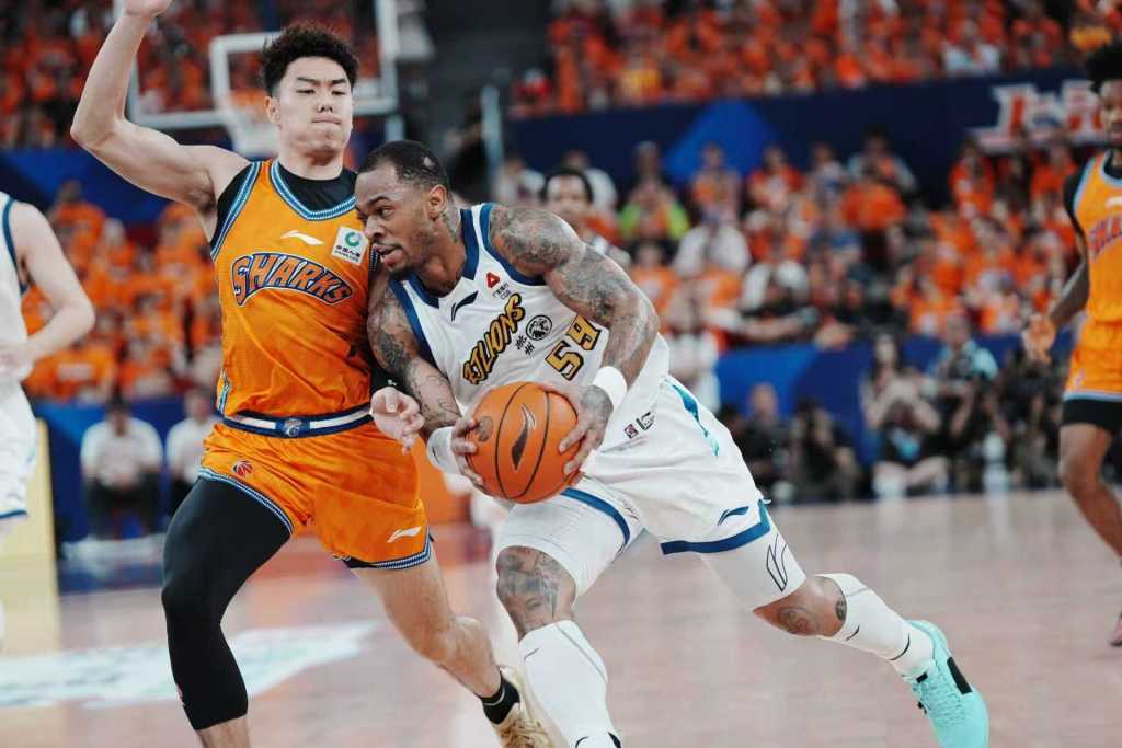 PG第三次冲击NBA!郭昊文有望代表国王打夏季联赛,这次能圆梦吗?