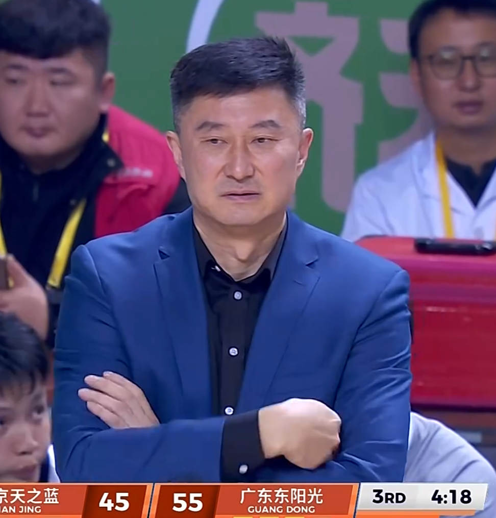 3队交易框架:字母哥去绿凯,杨瀚森换队!火箭被冷落,无缘巨星