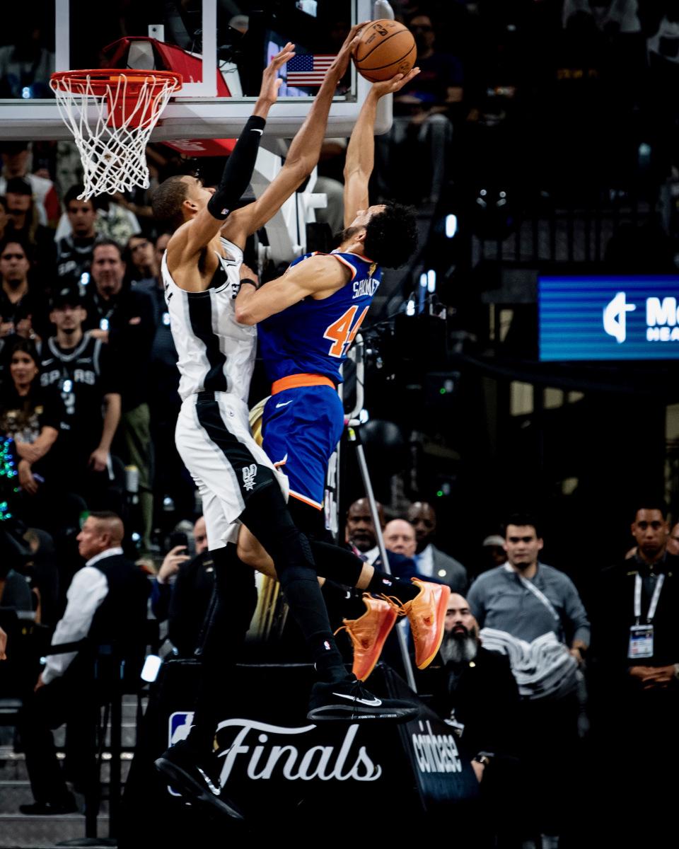 出大事了！NBA超级巨哈登在休斯顿被捕，或影响其职业生涯