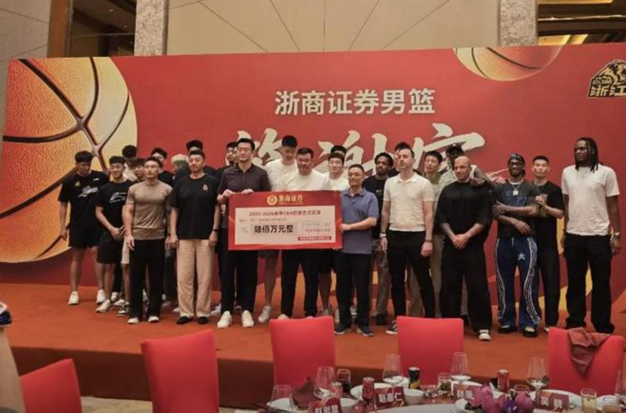 为什么说尼克斯53年首冠>马刺5次捧杯?