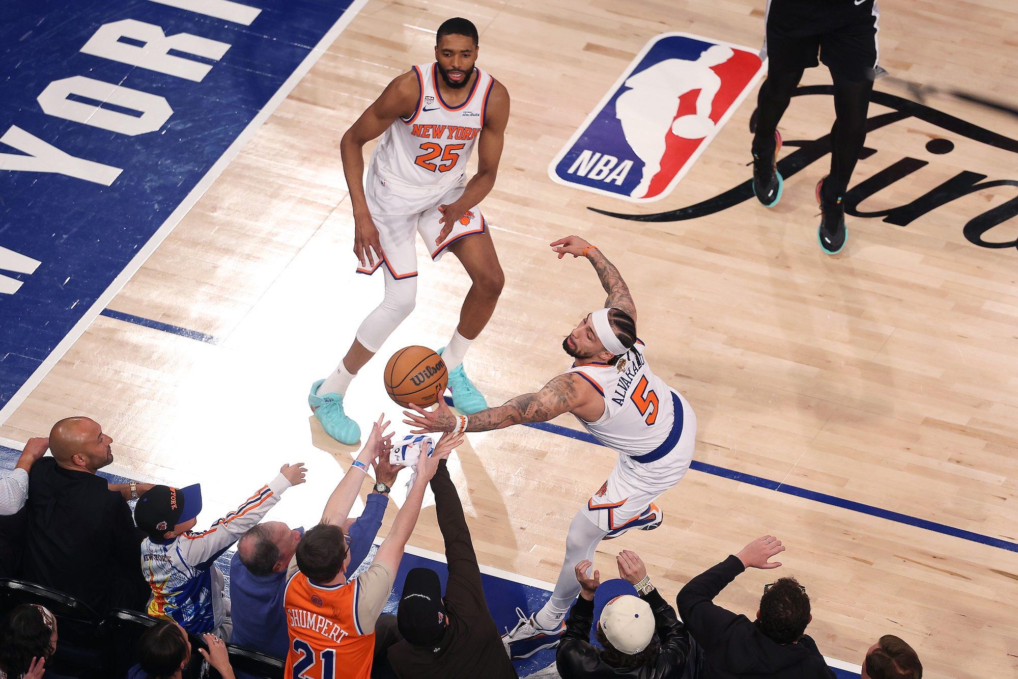 同样是NBA传奇巨星,为何科比营销害人,詹姆斯营销却无害?