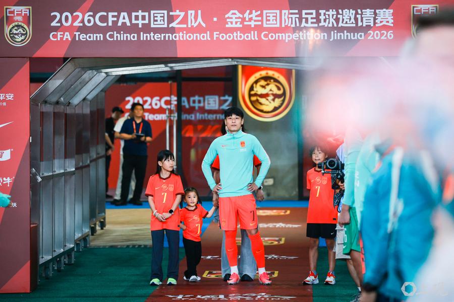 曝邓登对斯普利特的处理方式 在联盟教练圈内留下了负面印象
