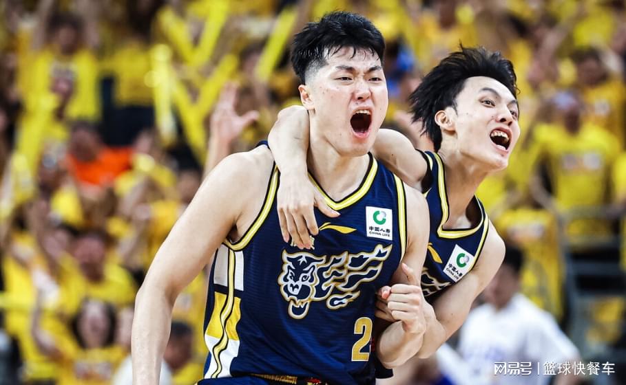 PG引战太离谱了!大头超了詹姆斯、约基奇,甩开鸭梨一条纽约大街!