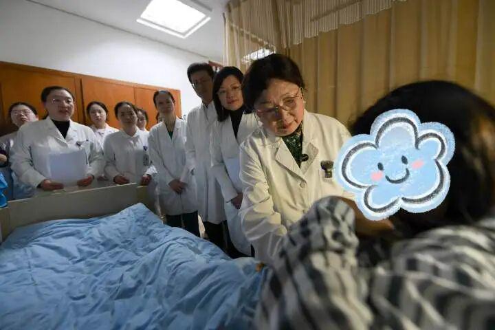 PG4年1.78亿，小里子顶薪篮网？12队疯抢詹姆斯，湖人真的太难了！