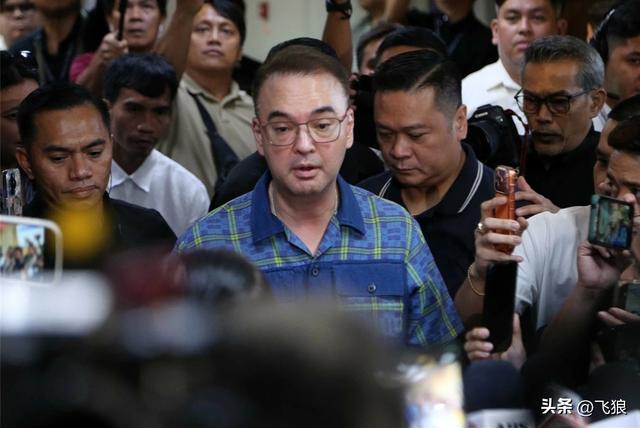 文班亚马被质疑“哨子护体”?库里球迷翻出2016年旧账
