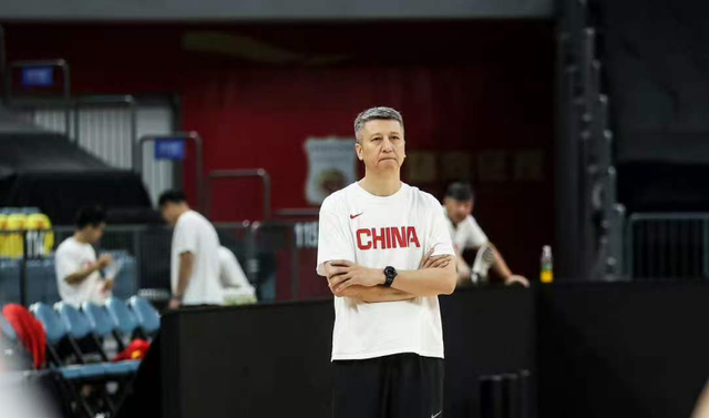 库里发文祝贺前助教布朗:尼克斯53年首冠背后的师徒情