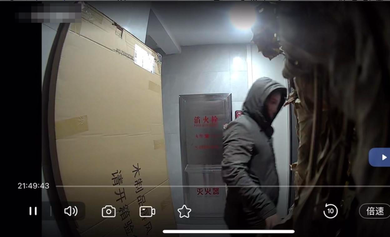 5.81亿！詹姆斯又被低估！湖人要续约两名球员了...