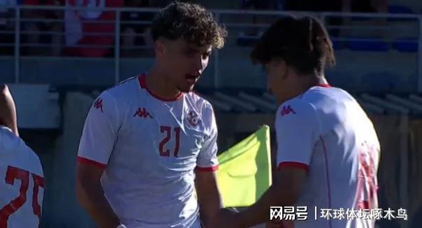 80663人见证！世界杯14亿大战“默契”打平：两队出线无忧